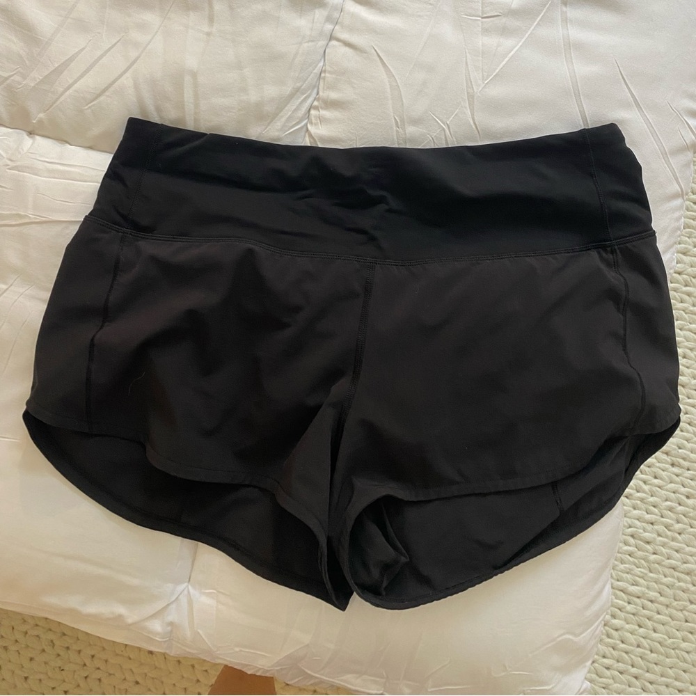 Black Lulu lemon shorts